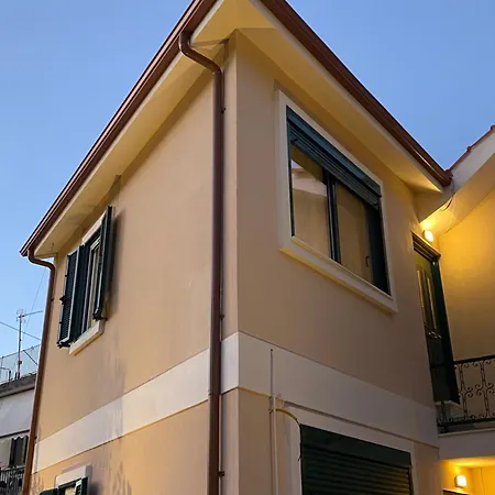 Andry's Living 5 By 8essentially Apartment