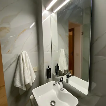 Andry's Living 5 By 8essentially Apartment Lefkada City