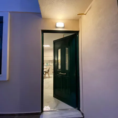 Andry's Living 5 By 8essentially Appartamento *